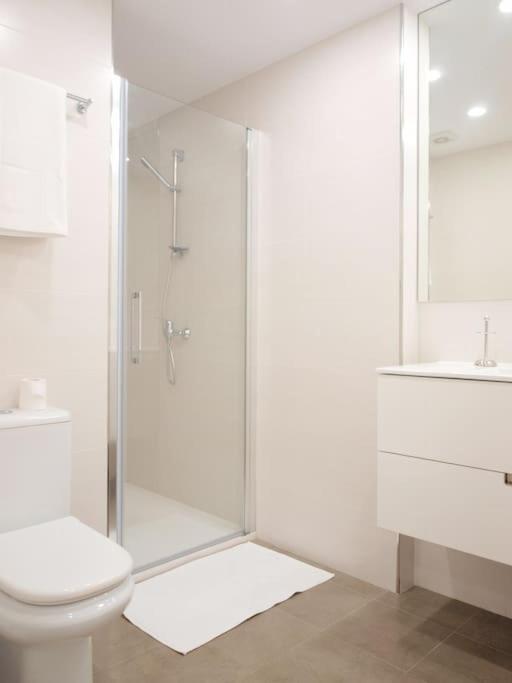 Precioso Apartamento Wifi, Aparcamiento, Piscina En Llanes Eksteriør billede